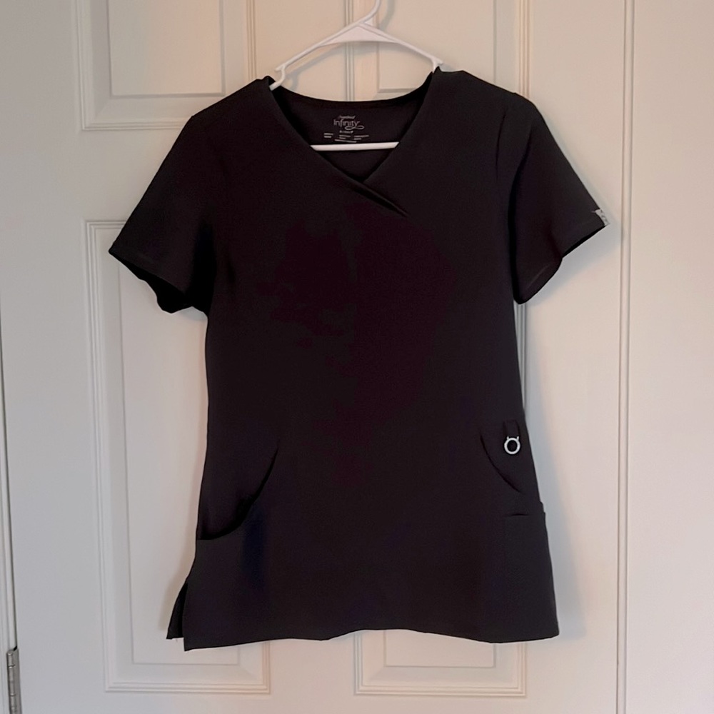 Cherokee Infinity scrub top